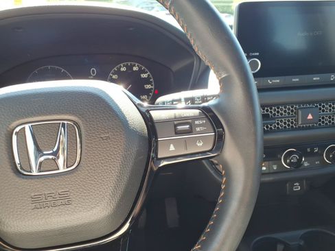 Certified 2025 Honda HR-V Sport image 15