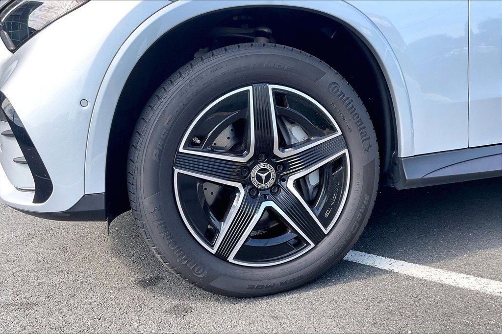 Certified 2025 Mercedes-Benz GLC 350e 4MATIC image 8