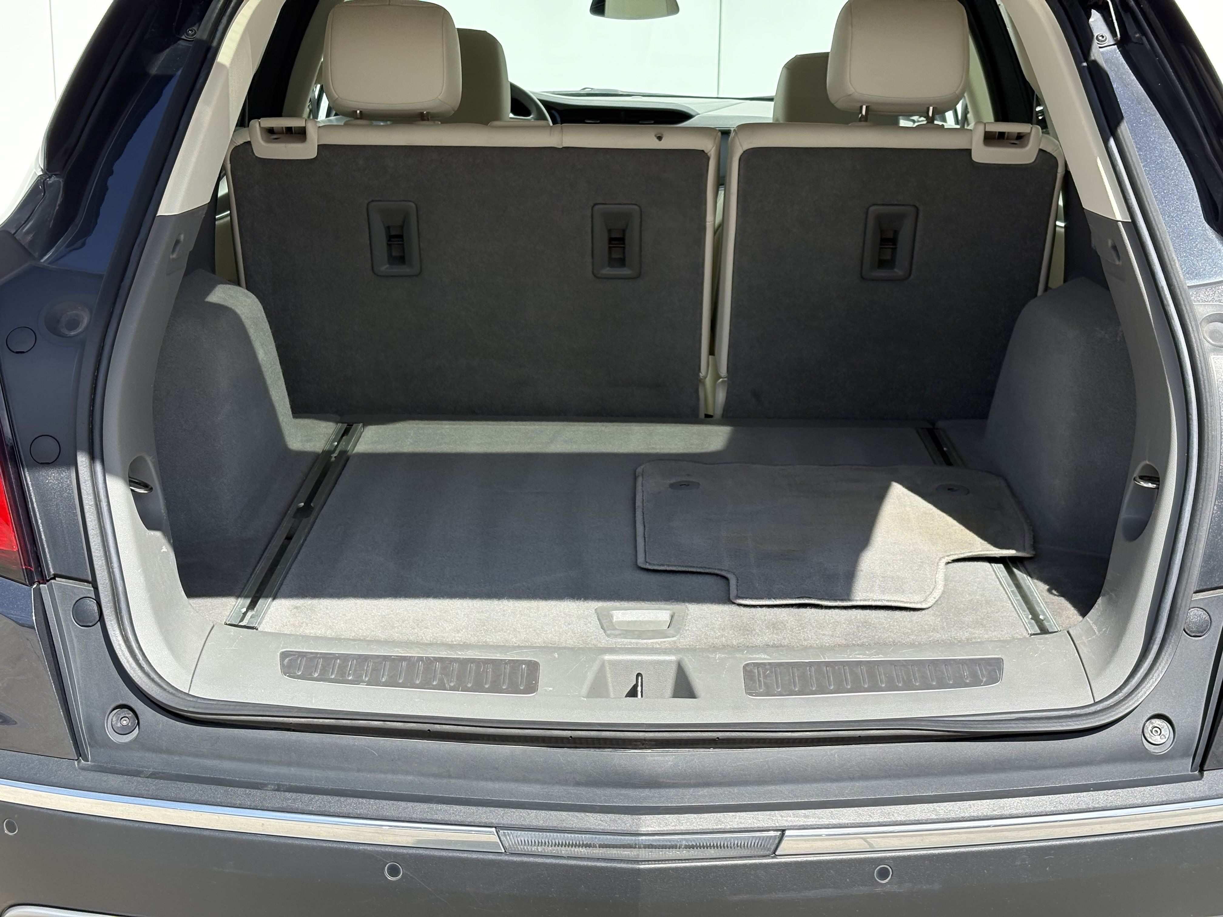 Certified 2023 Cadillac XT5 Premium Luxury w/ LPO, Floor Liner Package AWD/4WD image 9