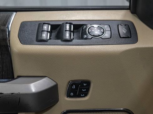 Used 2020 Ford F250 Lariat w/ Lariat Ultimate Package image 46