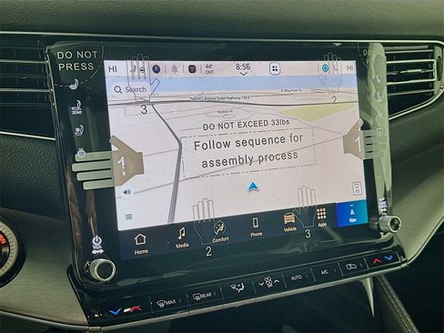 New 2025 Jeep Wagoneer L Series III image 15