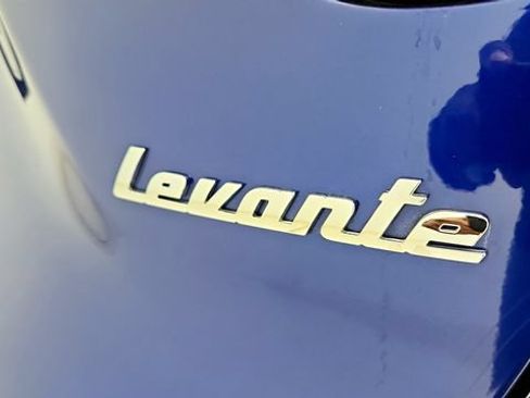 Used 2023 Maserati Levante GT AWD/4WD image 36