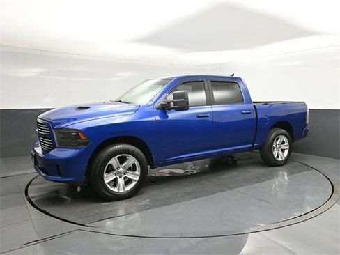 Used 2015 RAM 1500 Sport w/ Convenience Group image 34