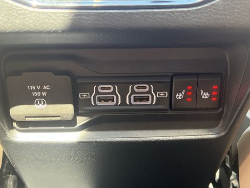 Used 2023 Jeep Grand Cherokee Limited w/ Luxury Tech Group II AWD/4WD image 38