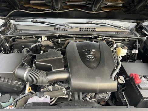 Used 2021 Toyota Tacoma TRD Sport image 37