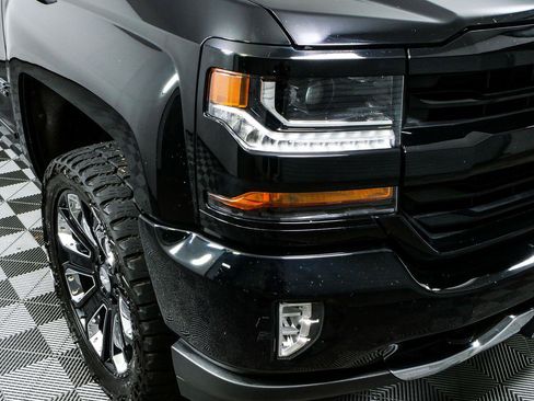 Used 2018 Chevrolet Silverado 1500 LT w/ Texas Edition AWD/4WD image 33