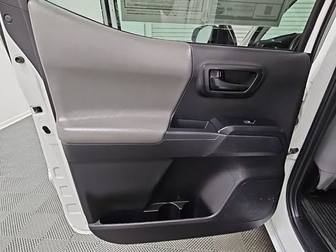Used 2023 Toyota Tacoma SR image 28