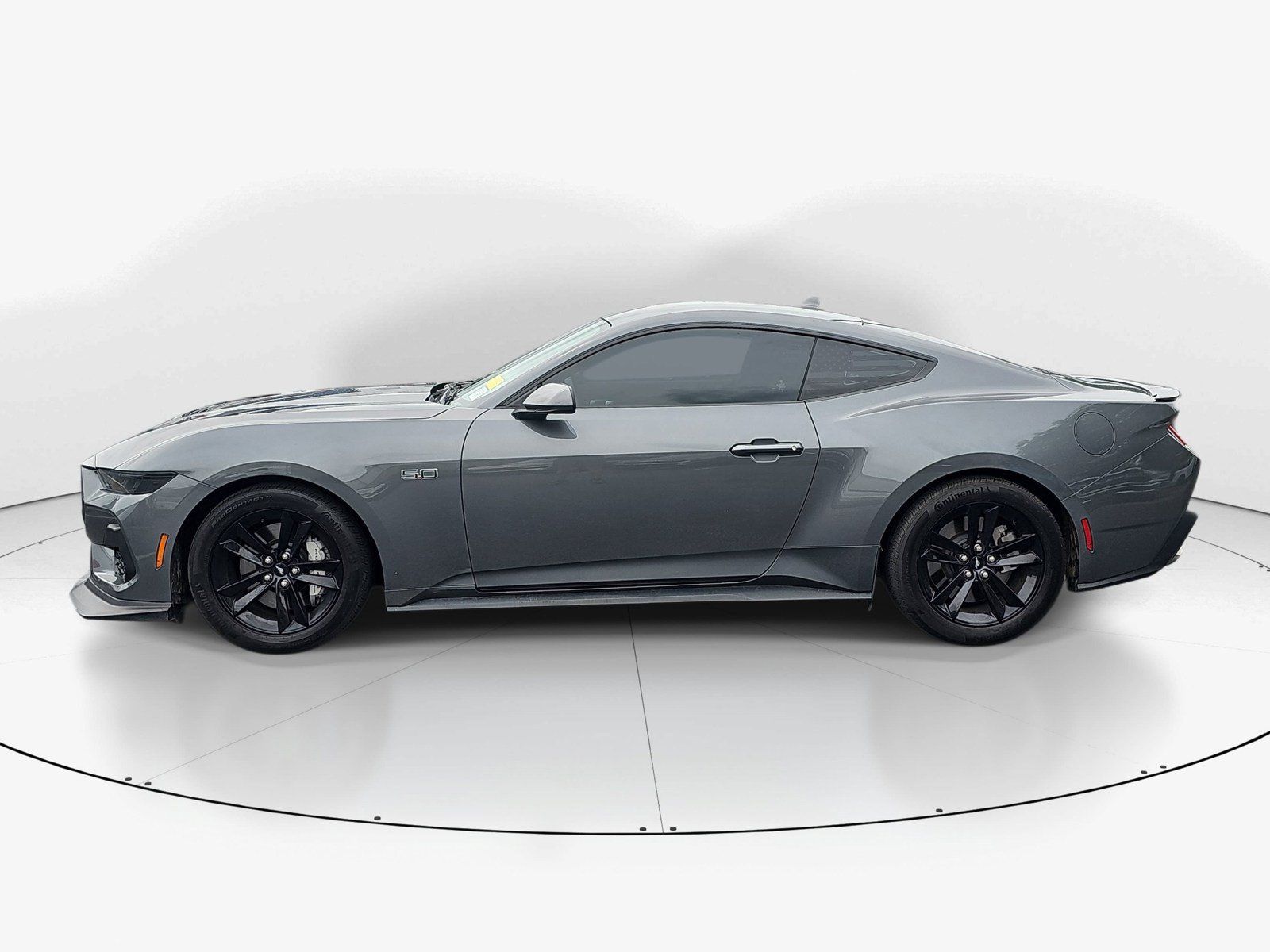 Used 2025 Ford Mustang GT RWD image 6