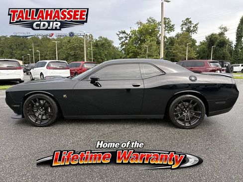 Used 2022 Dodge Challenger R/T Scat Pack w/ Shaker Package RWD image 8