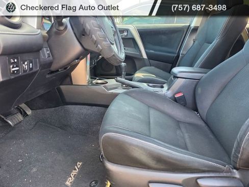 Used 2015 Toyota RAV4 XLE FWD image 8