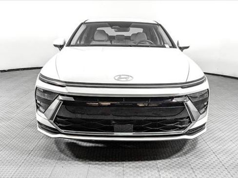 Used 2024 Hyundai Sonata SEL FWD image 12