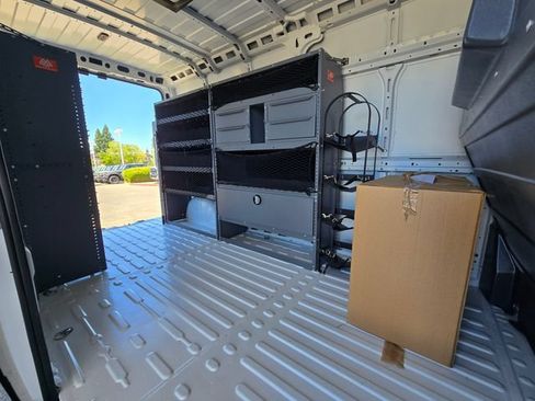 Used 2025 RAM ProMaster 2500 w/ Convenience Group FWD image 23