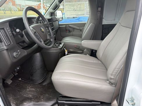 New 2025 Chevrolet Express 2500 w/ Driver Convenience Package image 12
