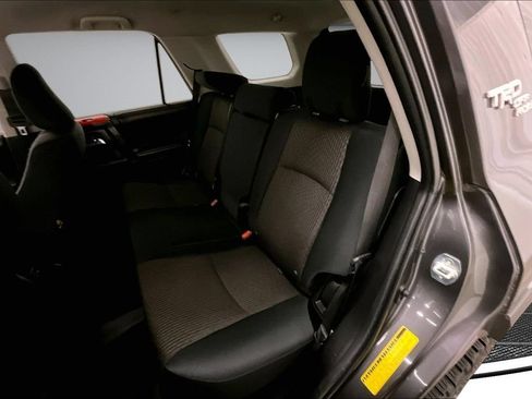 Used 2018 Toyota 4Runner TRD Off-Road AWD/4WD image 22
