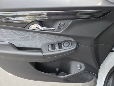New 2026 Chevrolet TrailBlazer LT w/ Convenience Package FWD image 10