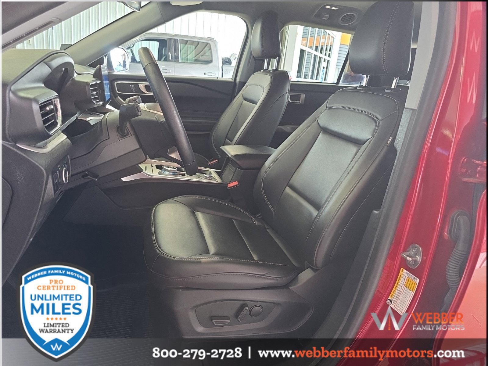 Used 2024 Ford Explorer XLT w/ Equipment Group 202A AWD/4WD image 10
