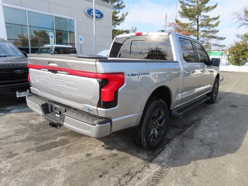 Used 2024 Ford F150 Lightning Lariat image 5