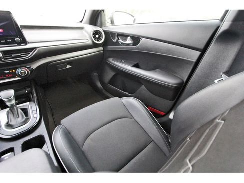 Used 2024 Kia Forte GT-Line w/ GT-Line Premium Package FWD image 13