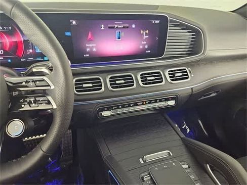 Used 2025 Mercedes-Benz GLE 53 AMG 4MATIC image 28