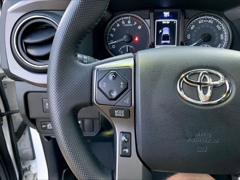 Used 2023 Toyota Tacoma TRD Sport w/ Technology Package image 23