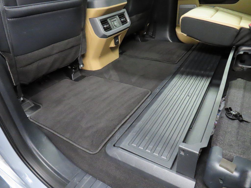 Used 2025 Ford F350 Lariat AWD/4WD image 53
