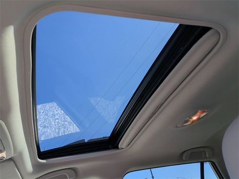 Used 2018 Subaru Outback 2.5i Limited image 23