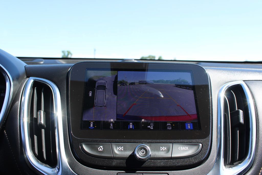 Used 2023 Chevrolet Equinox Premier AWD/4WD image 53