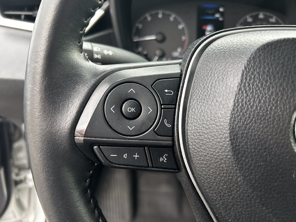 Used 2025 Toyota Corolla SE FWD image 15