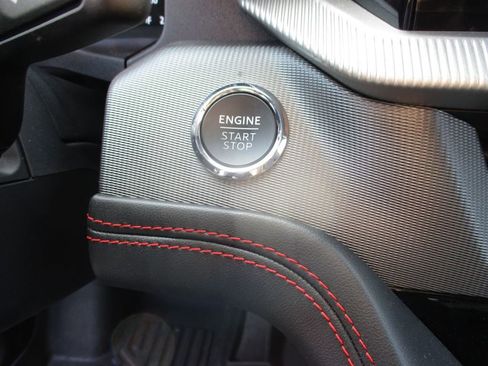 Used 2025 Ford Explorer ST image 17