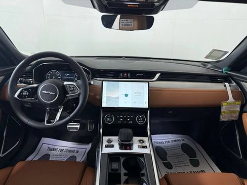 New 2024 Jaguar XF R-Dynamic SE AWD/4WD image 21