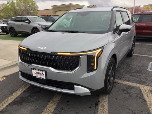 New 2026 Kia Carnival EX image 2