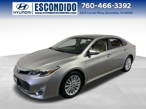Used 2015 Toyota Avalon XLE Premium FWD image 1