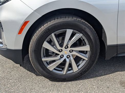 Certified 2022 Chevrolet Equinox Premier image 10