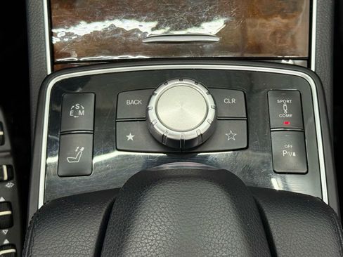 Used 2014 Mercedes-Benz E 550 Cabriolet image 31