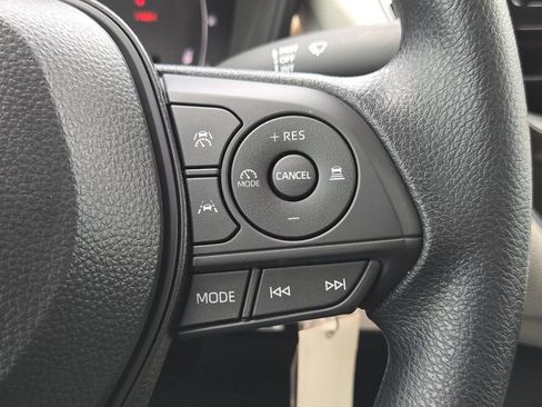 Used 2026 Toyota Corolla LE FWD image 23