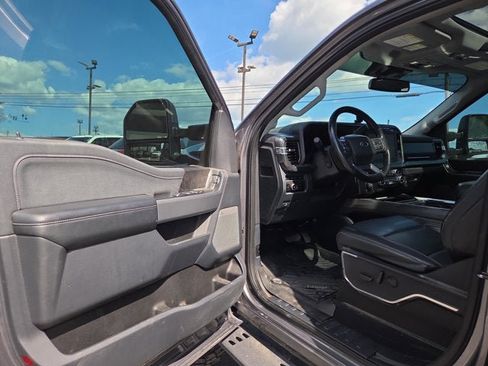 Used 2023 Ford F250 Lariat w/ Lariat Ultimate Package AWD/4WD image 8