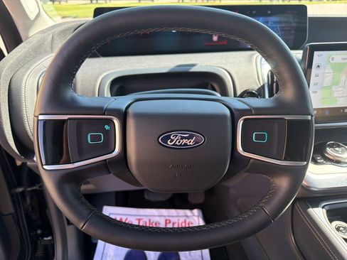 Used 2026 Ford Expedition Max Platinum AWD/4WD image 14