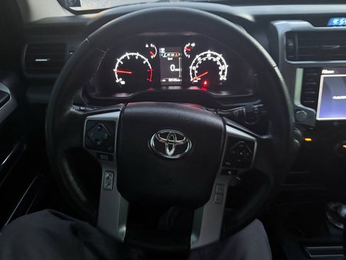 Used 2022 Toyota 4Runner SR5 image 12