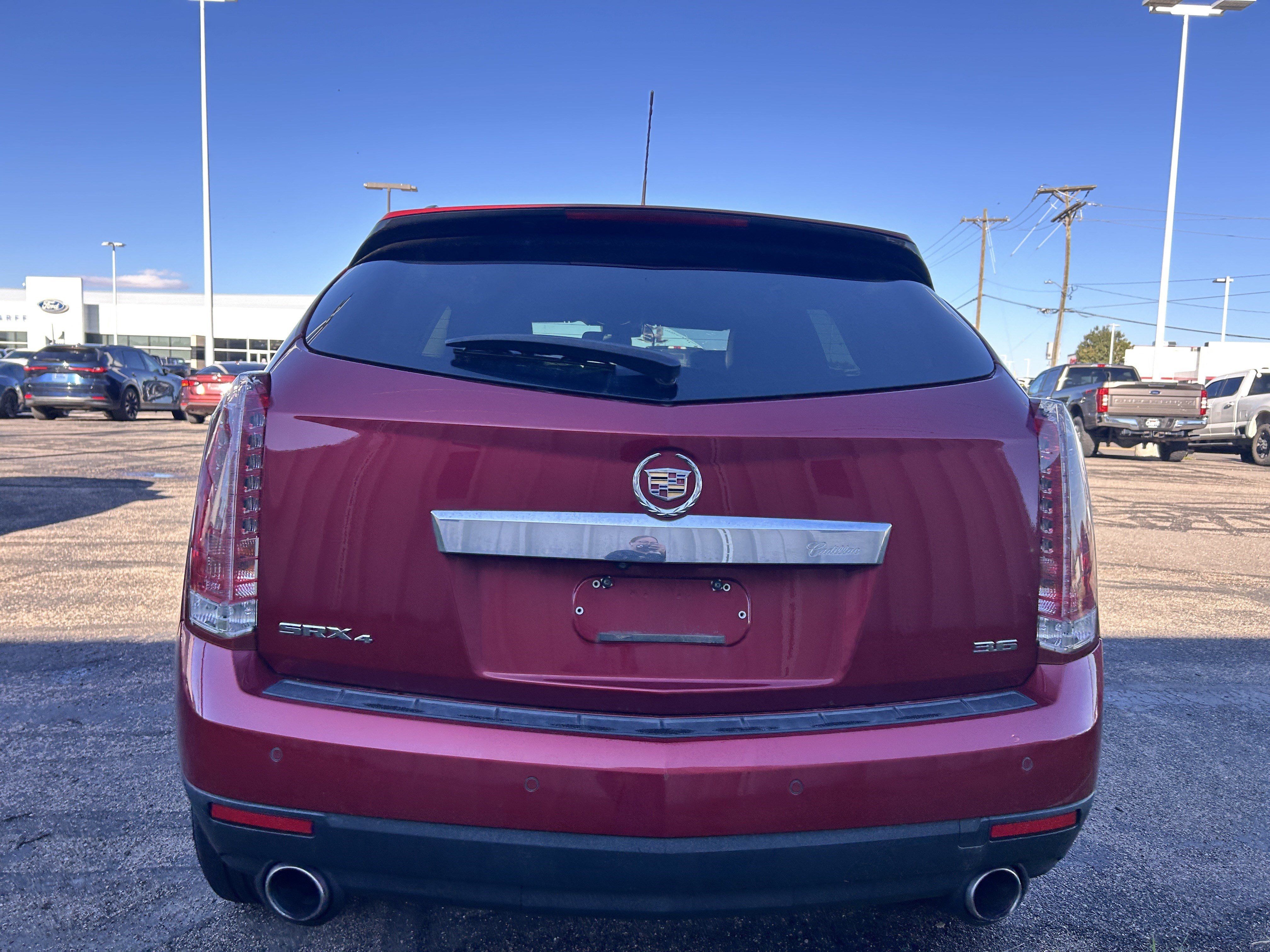 Used 2015 Cadillac SRX Performance w/ Driver Awareness Package AWD/4WD image 4