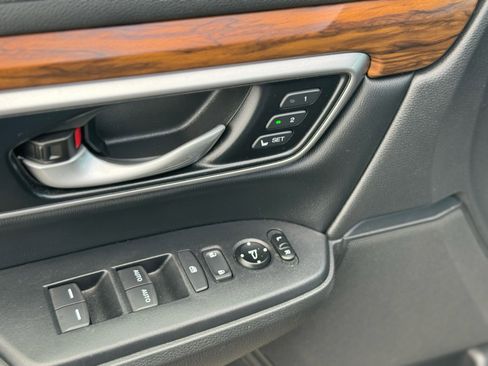 Used 2022 Honda CR-V EX-L image 9