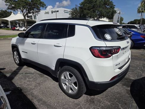 Used 2022 Jeep Compass Latitude AWD/4WD image 4