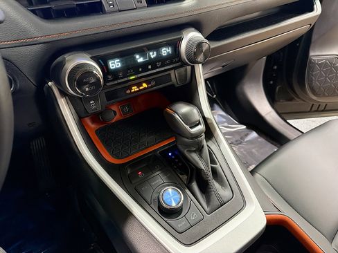 Used 2024 Toyota RAV4 Adventure image 11