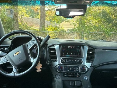 Used 2015 Chevrolet Suburban LT AWD/4WD image 13