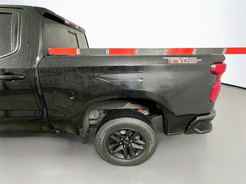 Used 2021 Chevrolet Silverado 1500 LT Trail Boss w/ Convenience Package II image 25