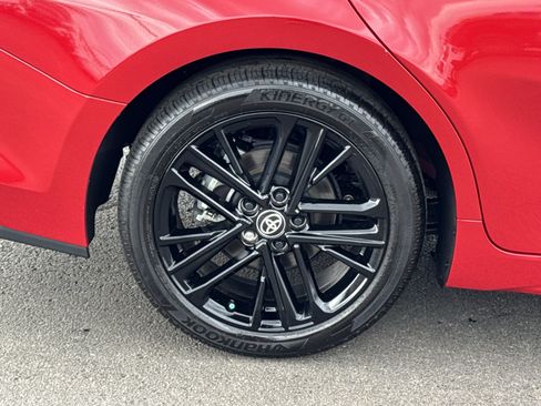 Used 2025 Toyota Camry SE w/ Multimedia Upgrade Package image 38