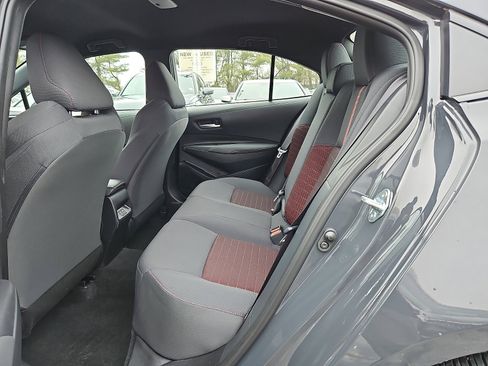 Used 2023 Toyota Corolla SE w/ Carpet Mat Package (TMS) image 15