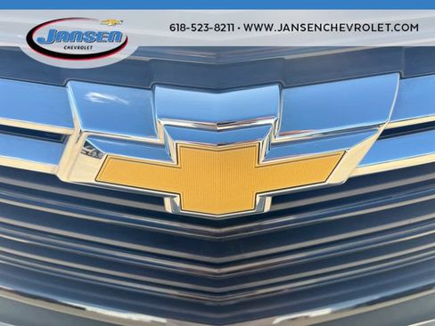Used 2024 Chevrolet Equinox LT FWD image 30