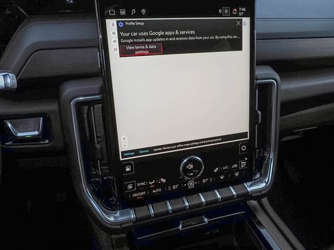 Used 2025 GMC Yukon XL Denali image 12