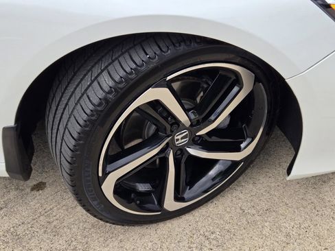Used 2022 Honda Accord Sport image 6