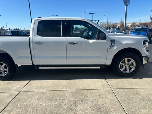 Used 2024 Ford F150 XLT w/ Tow/Haul Package image 5